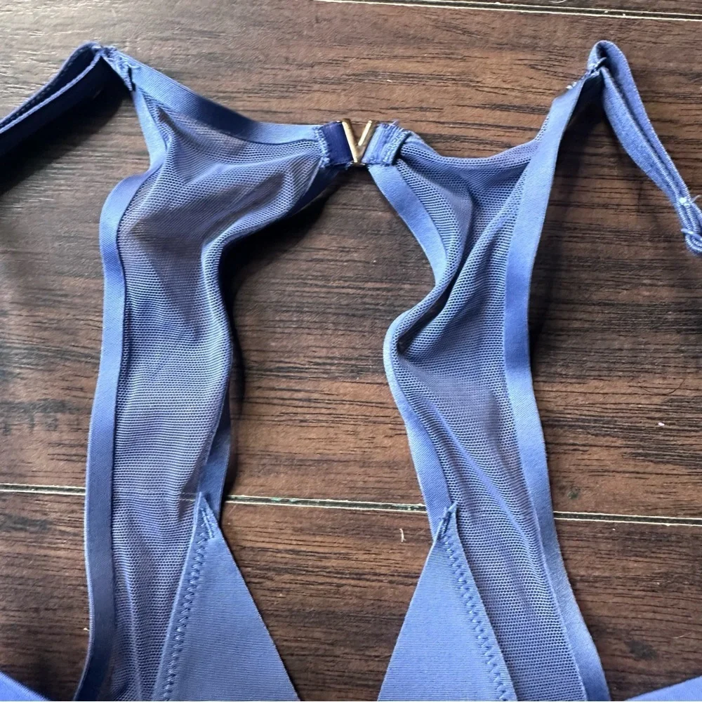 Victoria's Secret Blue Front Closure Lined Demi Bra